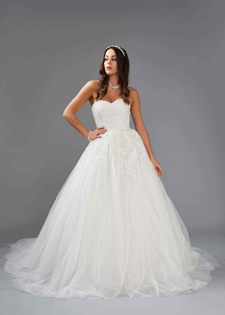 Brautmode Eden Brautkleid zum Vorstellung des Online Katalogs