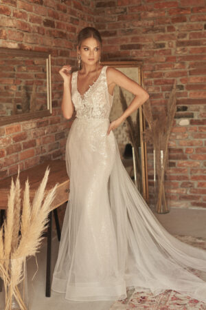 Mia Lavi Hochzeitkleid Boheme Model 2142 von vorne